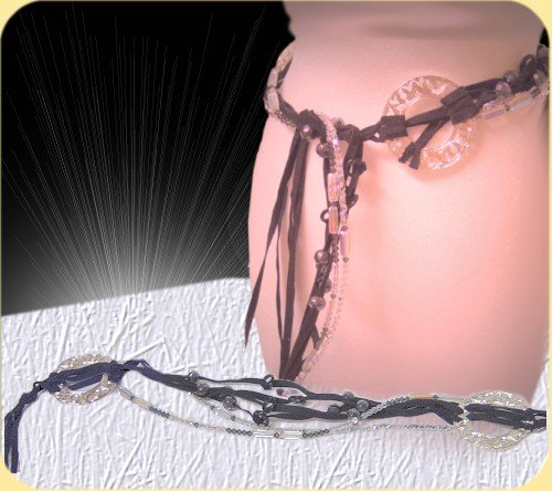 esempio di bigiotteria fatta a mano: cintura con nastri di simil pelle