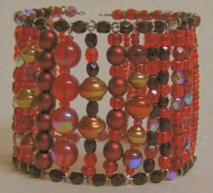 fantasia perle rosse granato bordeaux su perni chiodini filo armonico fai da te braccialetti perline