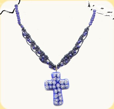 collana con croce di murrina veneziana