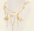 + zoom: collana da sposa di perle cerate e perle goccia